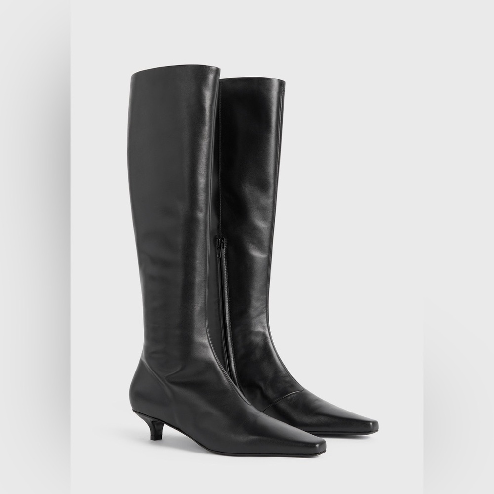 Toteme slim knee high black boot 37 BRAND NEW ON BOX